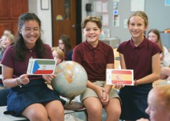 Holy Cross Global Learning Holy Cross Global Learning